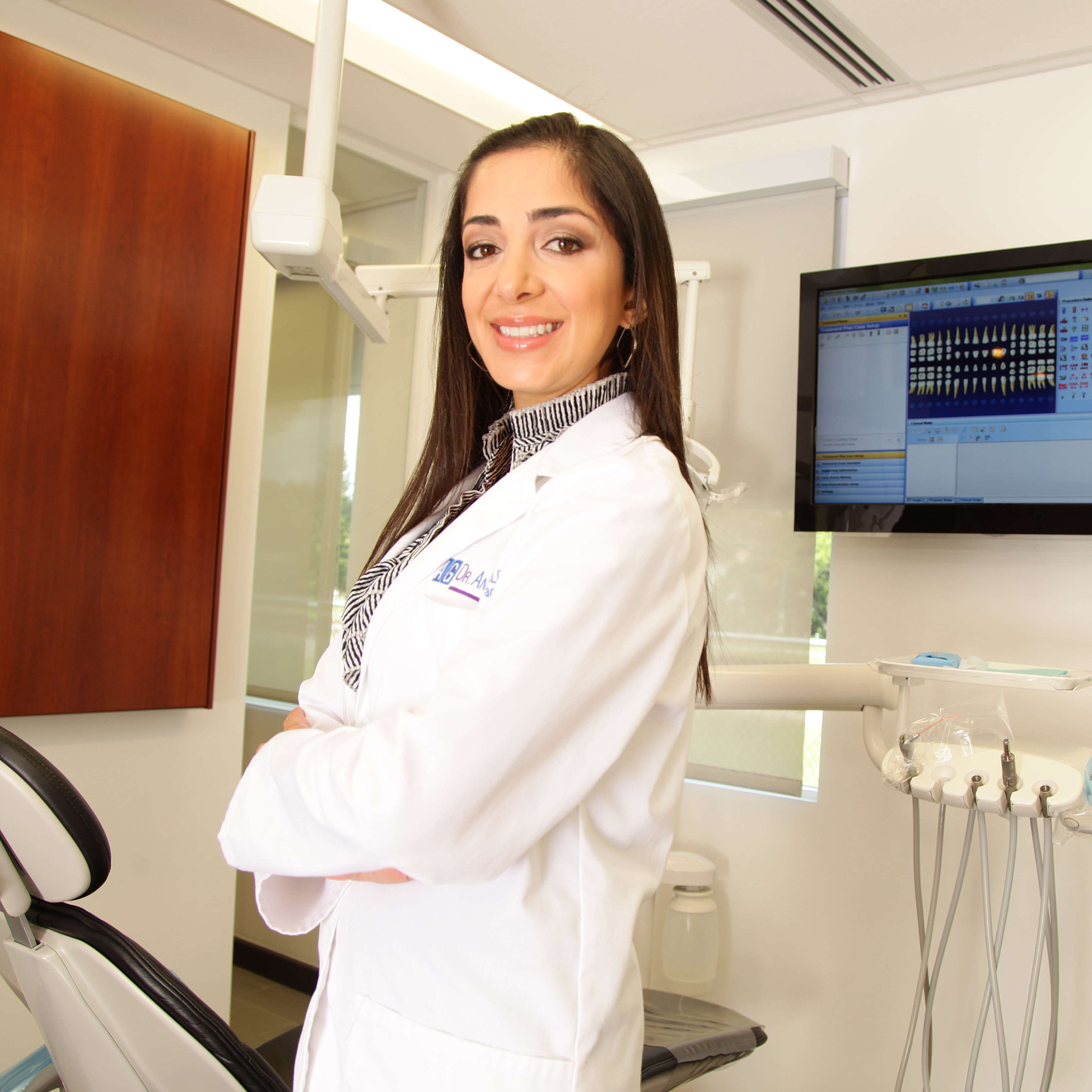 Dr. Andrea Giraldo, DMD. Cosmetic and Family dentist